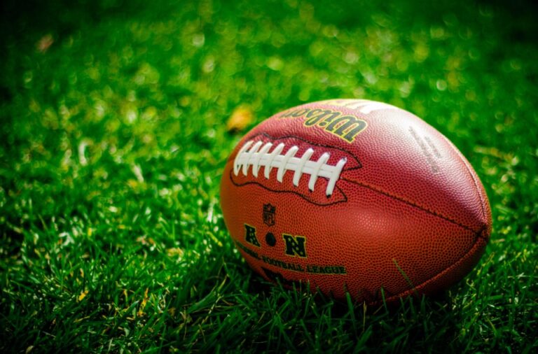 Novi, Mich., Detroit CC rallies past Orchard Lake St. Mary's